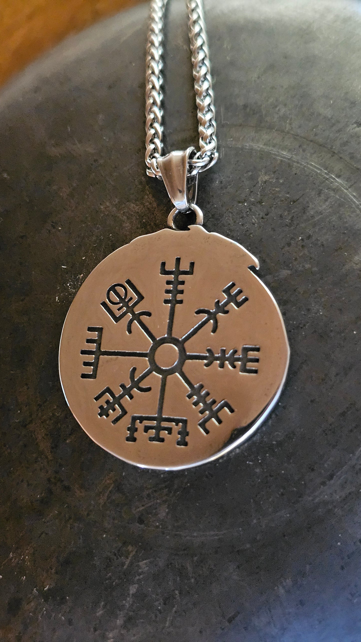 Valknut- Large Round