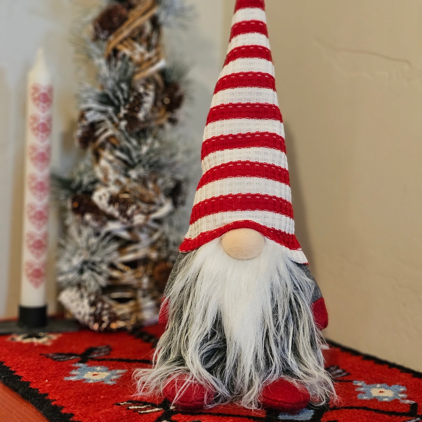 Nisse- Red and White Stripe