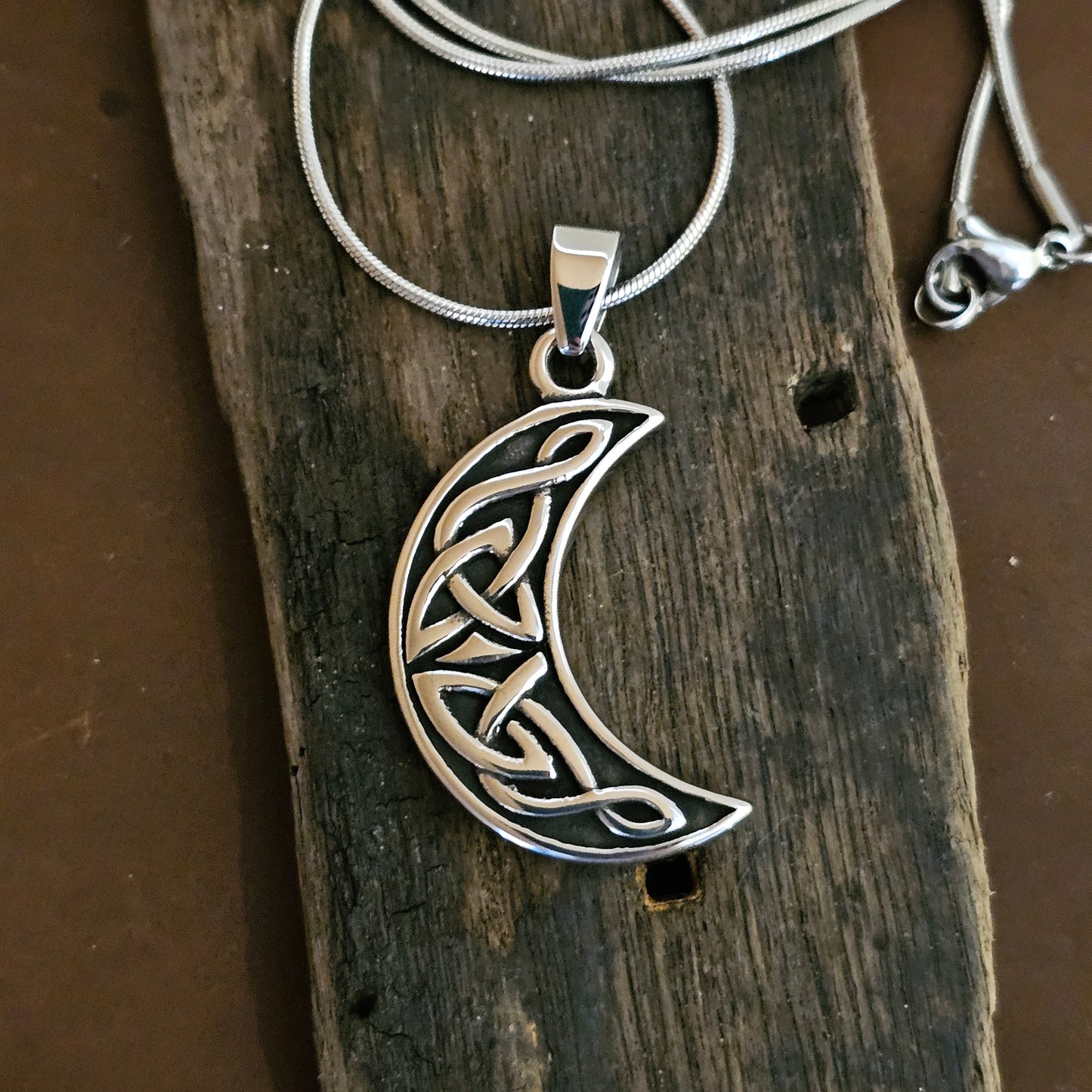 Celtic Knot Moon