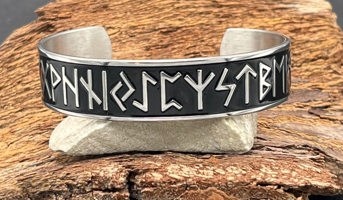 Bracelet - Runes