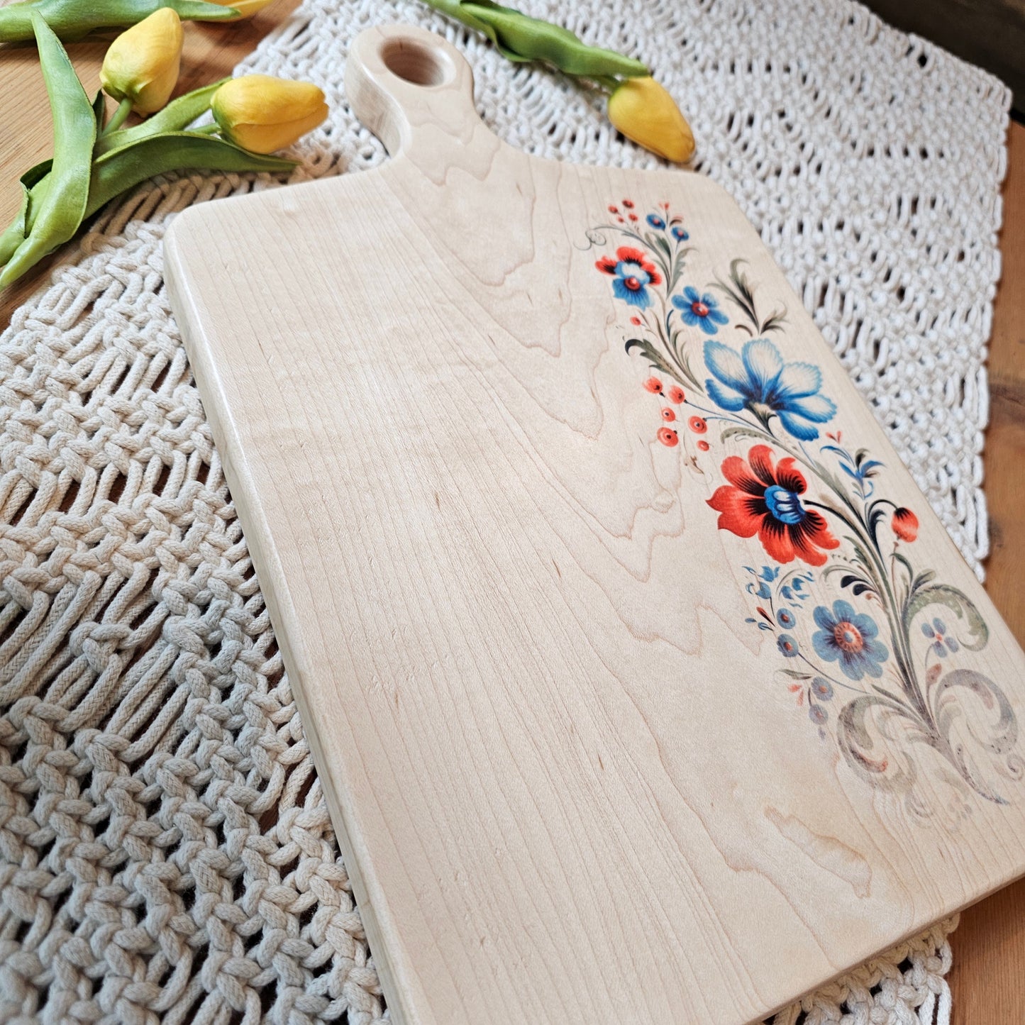 Cutting Board- Maple- 15.5 x 9.5- Scandinavian Folk Art- Floral