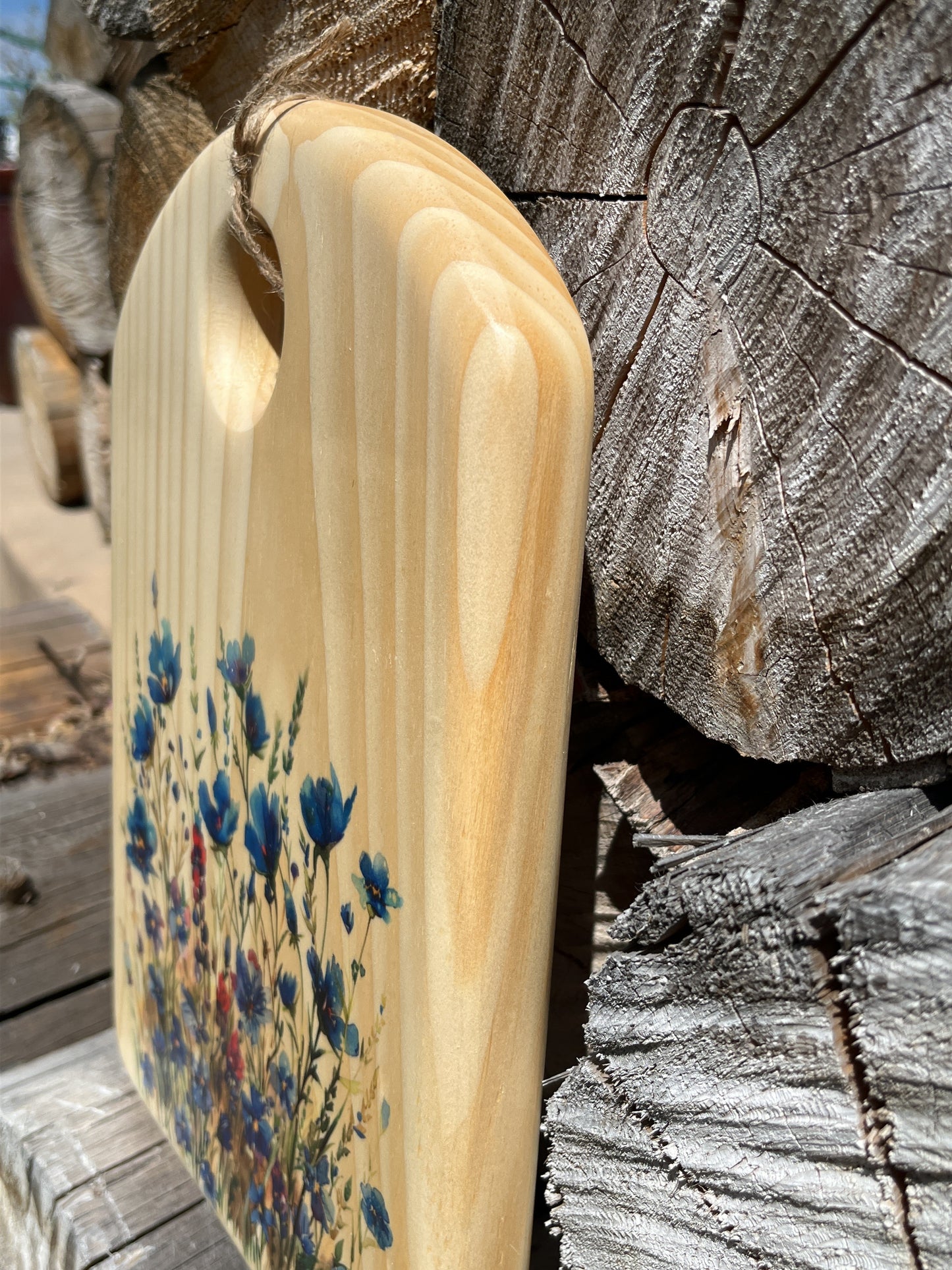 Cutting Board - Pine - 12.5 X 9 - Scandinavian Folk Art - Wildflowers