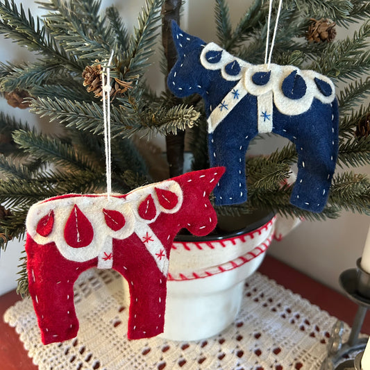Dala Horse Ornament- Set of 2