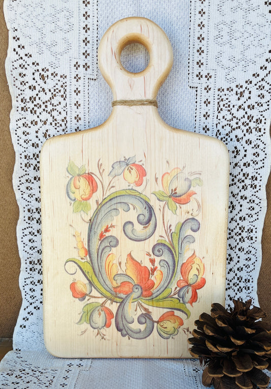 Cutting Board - Maple - 16 X 9 - Scandinavian Folk Art - Rosemaling